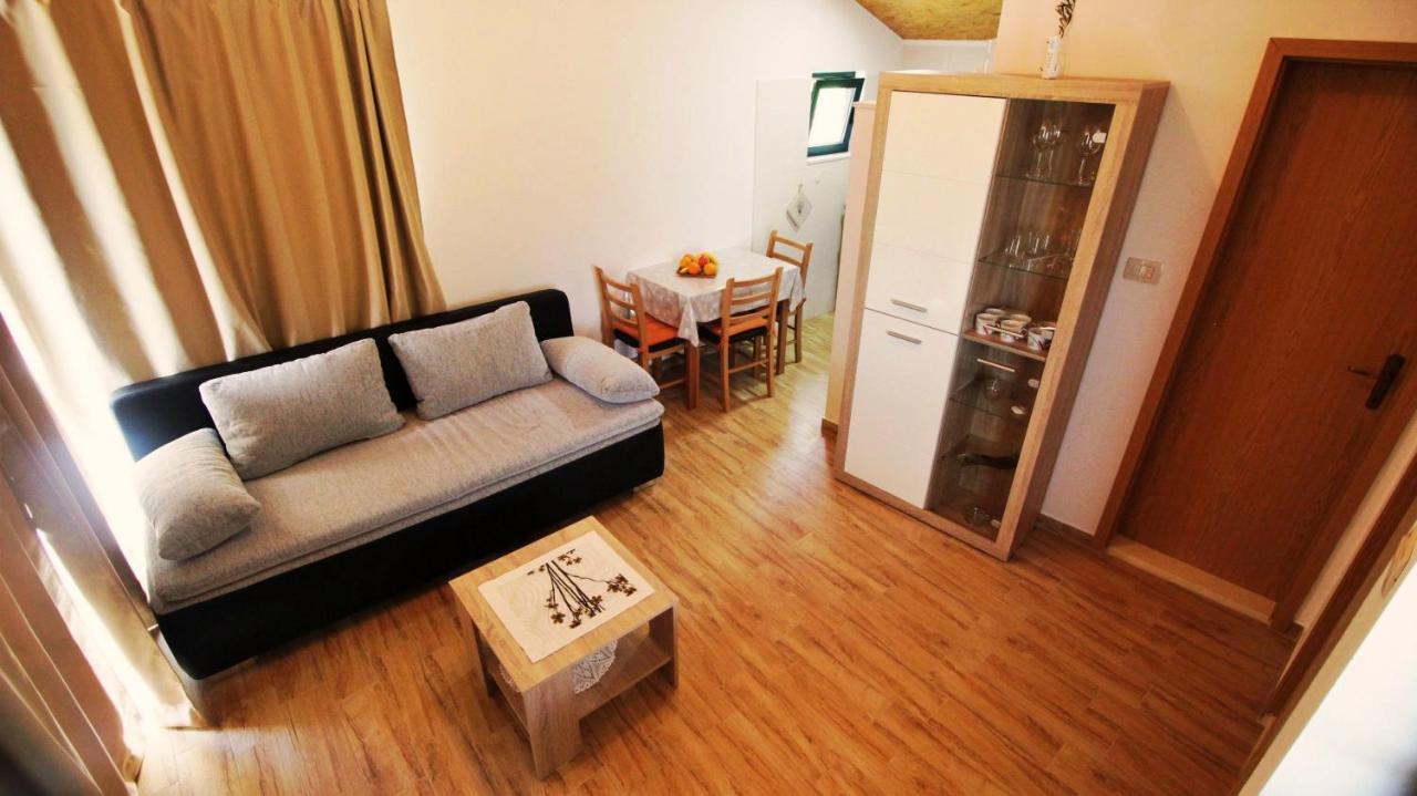 Holiday Home Jozo Omiš Exterior foto